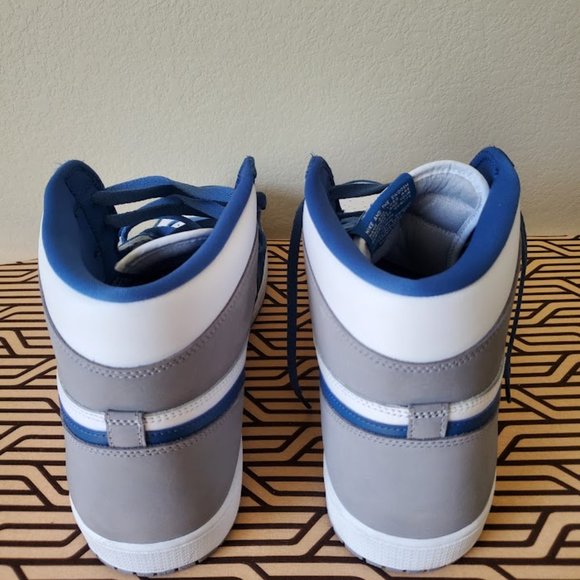 NIKE AIR Jordan 1 Retro High OG AJ1 True Blue Mens White and Blue Size 18 main image 9